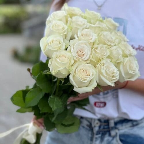 Flowery - Valentino Pasiūlymas: Skintos Baltos PREMIUM Rožės